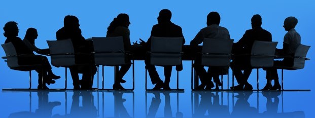 Fotografie stilizata cu masa de discutii